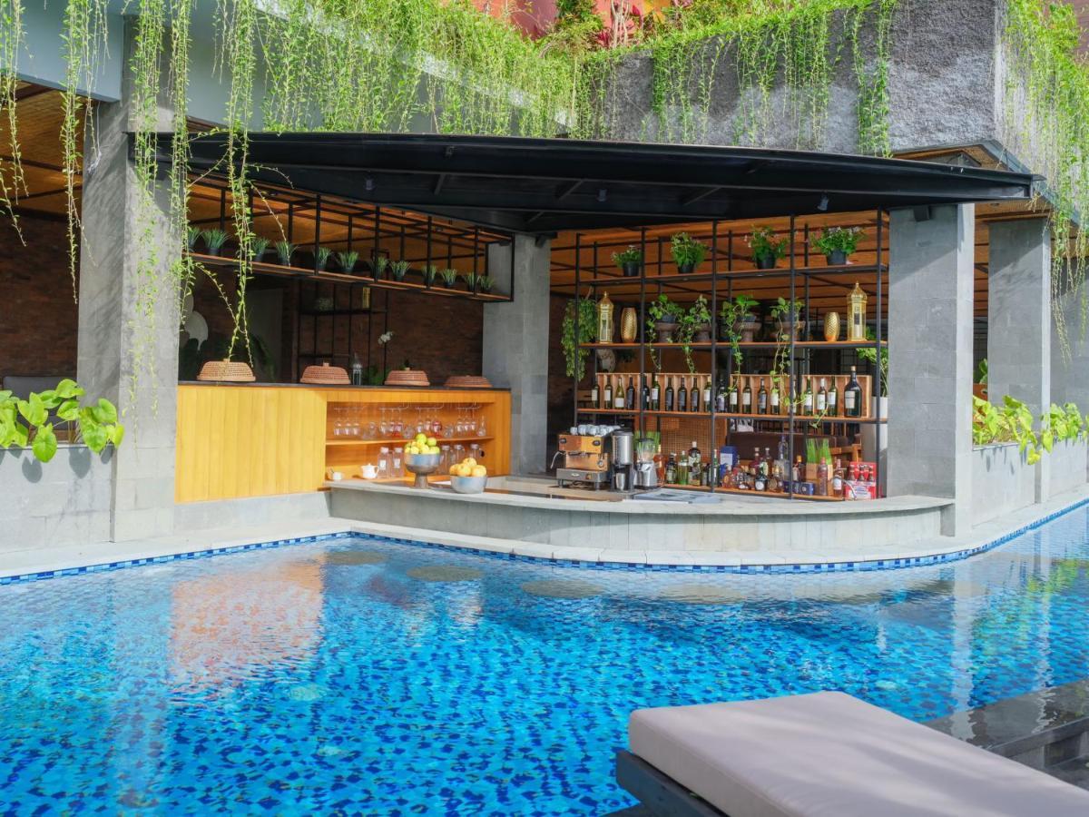 Kayumas Seminyak Resort Exterior foto